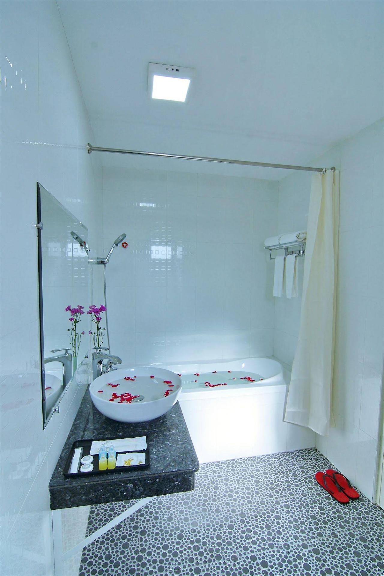 Royal Pearl Hotel Mandalay Esterno foto