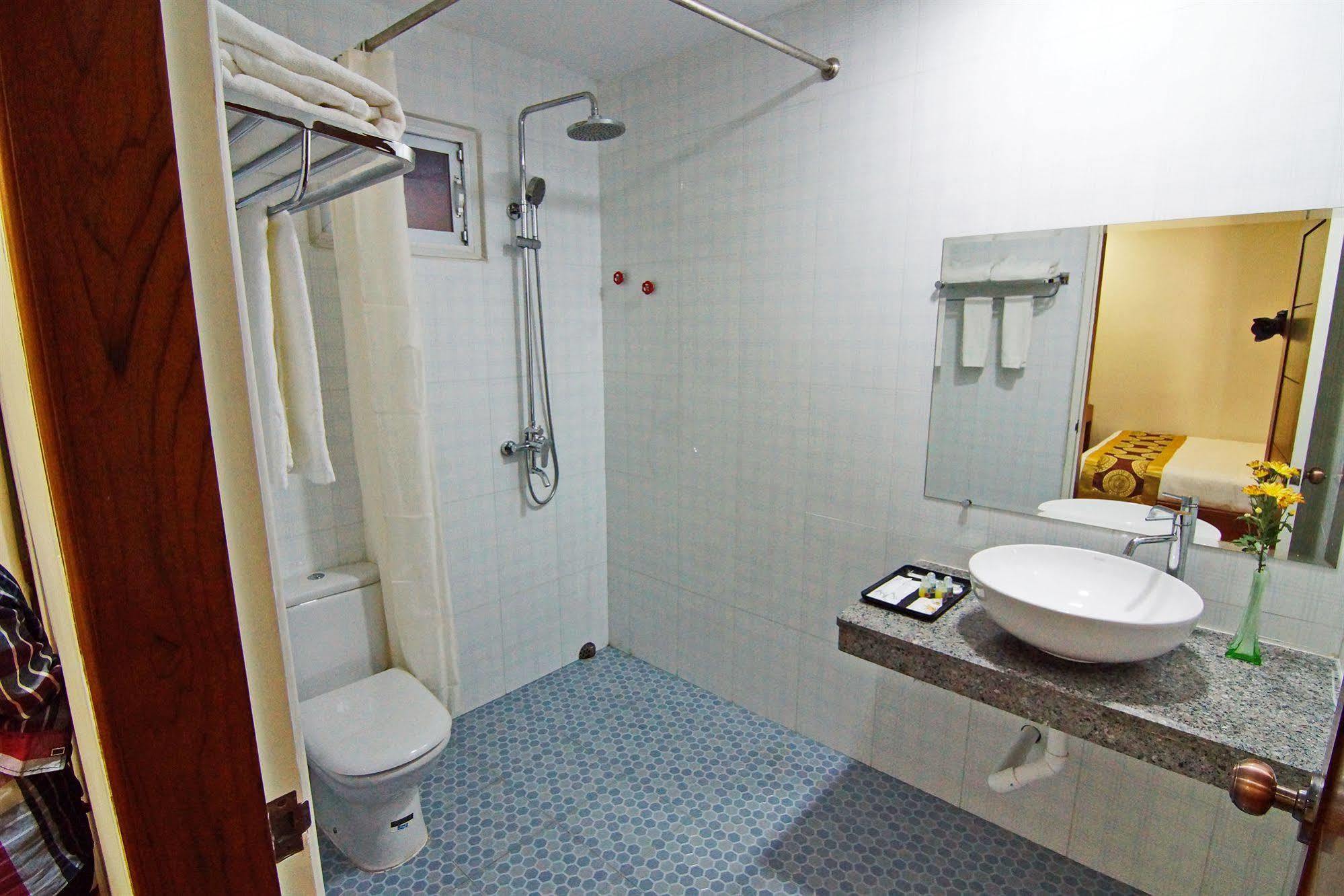 Royal Pearl Hotel Mandalay Esterno foto