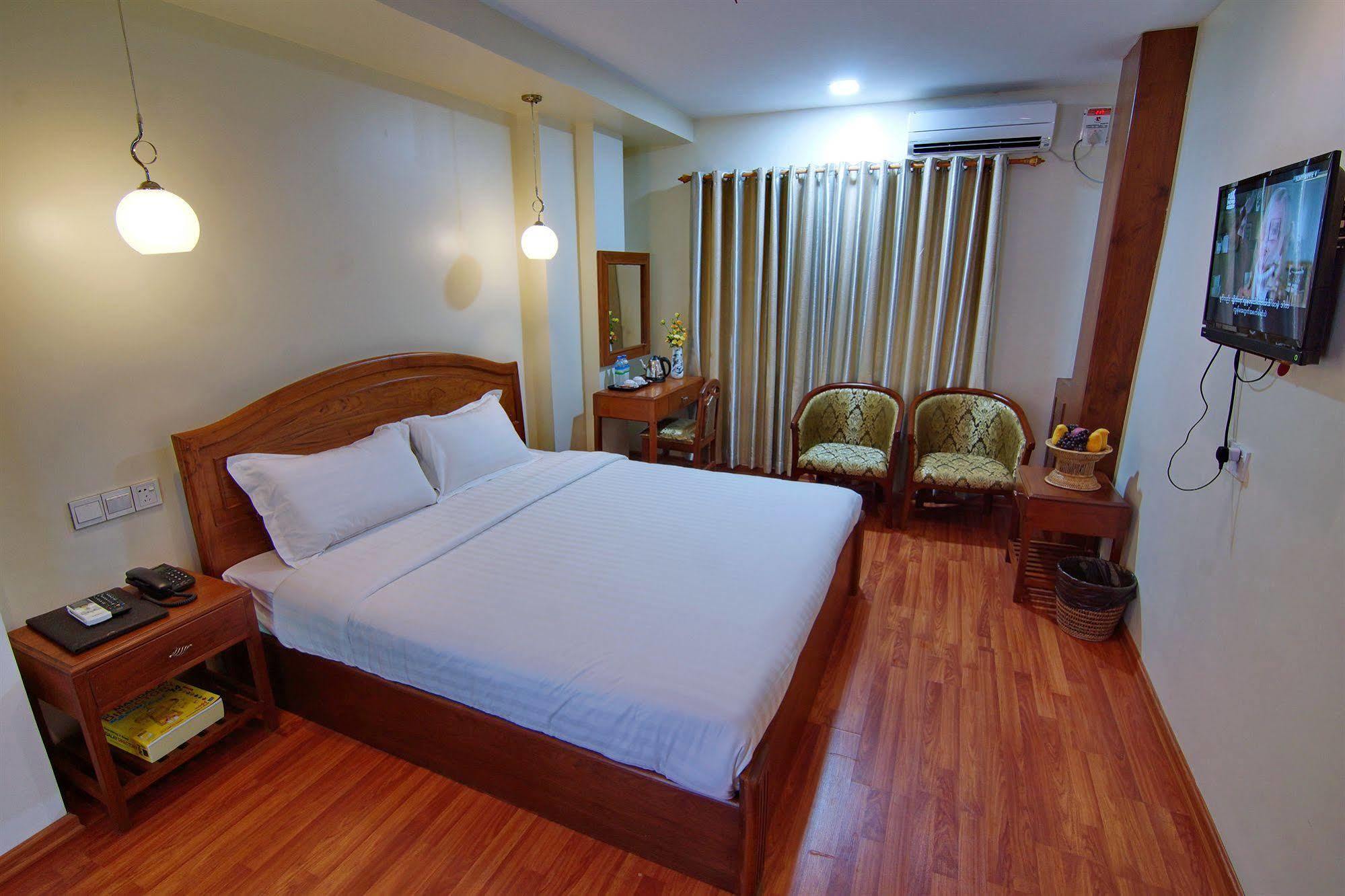 Royal Pearl Hotel Mandalay Esterno foto